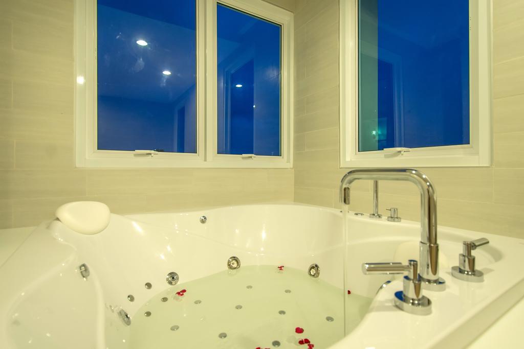 Prachuap Grand Hotel Prachuap Khiri Khan Quarto foto